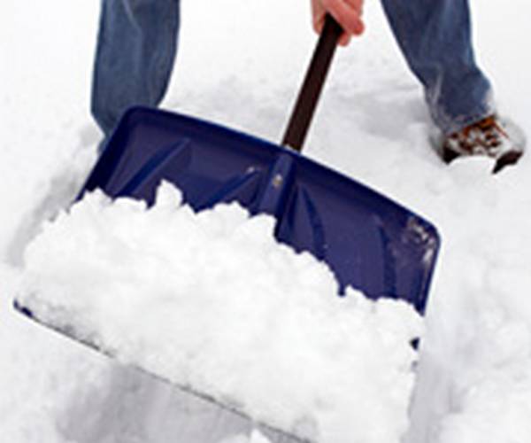Автомобильная лопата для уборки снега с фото