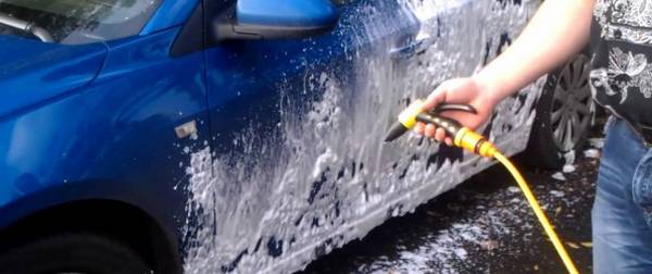 Как экономно помыть авто: делаем пеногенератор для мойки своими руками с фото