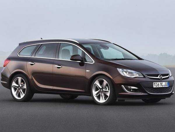 Тест-драйв Opel Astra универсал 2014 - фото