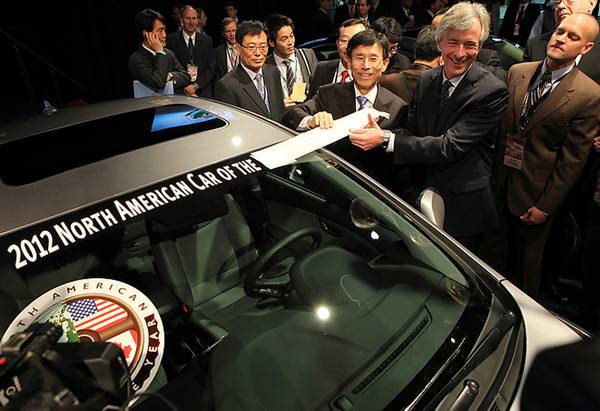 В США объявлен лучший автомобиль 2015 года с фото